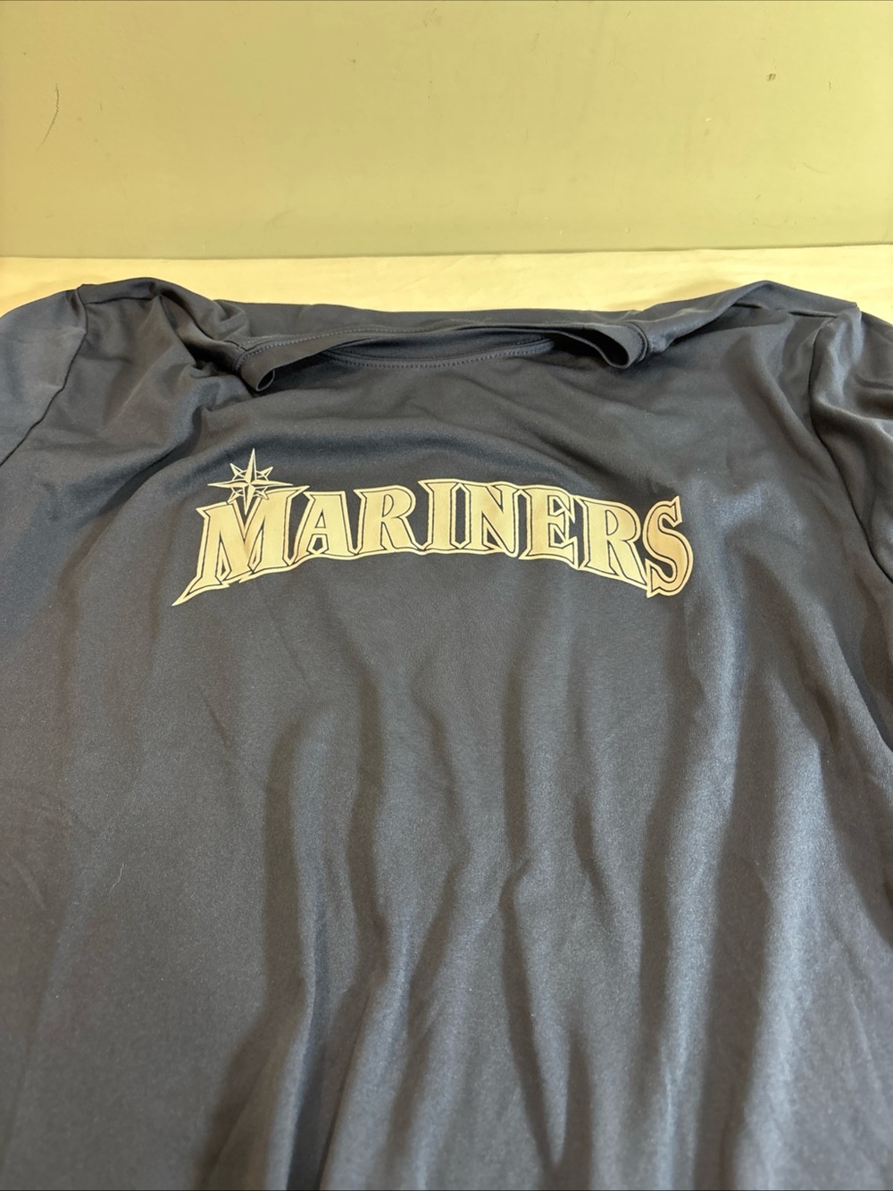 Mariners Navy Graphic  Shirt. 1301